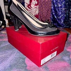 Ellen Tracy Glossy Black Heels with Bow Accent